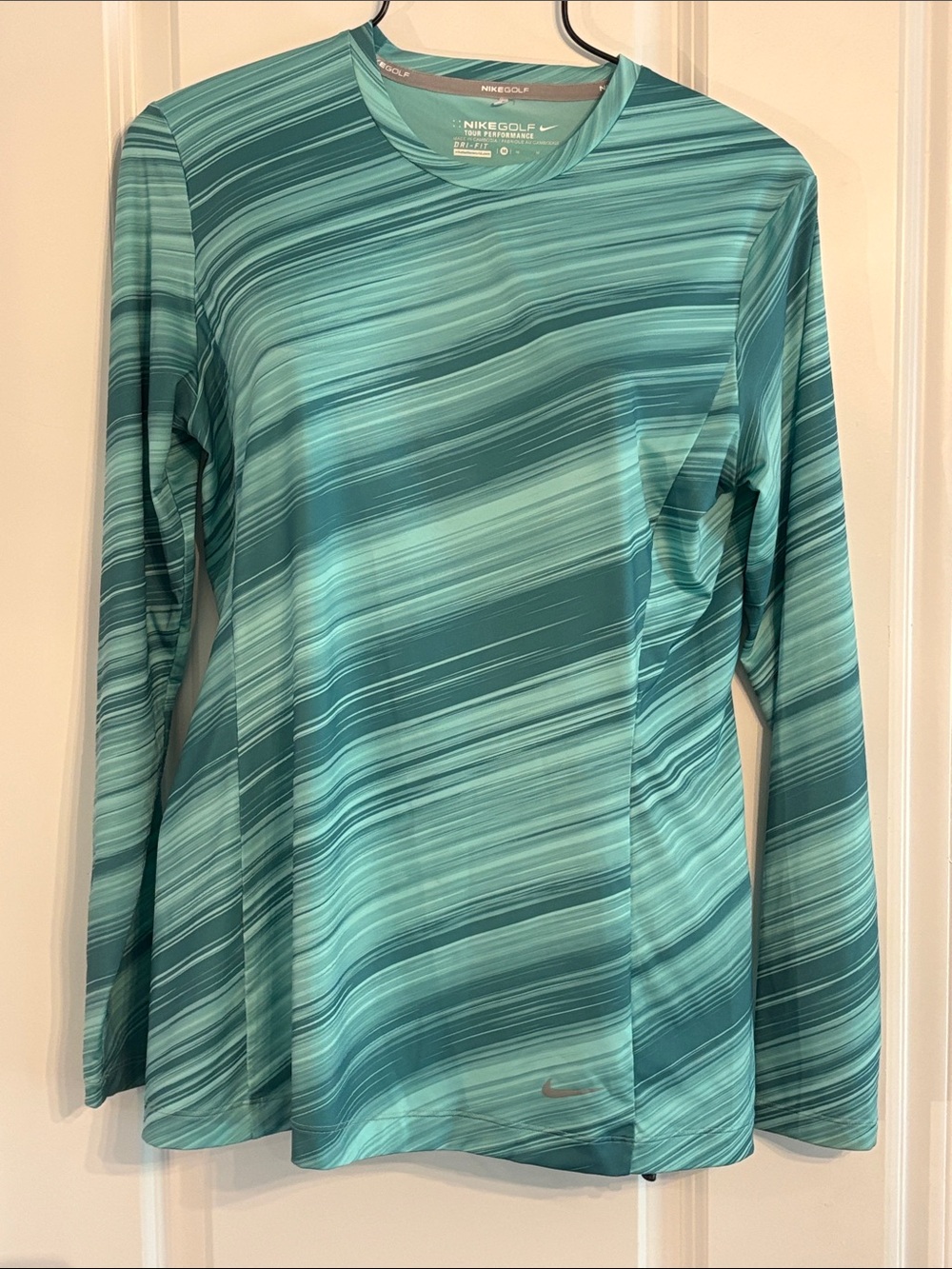 Nike Golf Tour Performance Dri-Fit Women's Long-Sleeve Striped Aqua Top- Medium